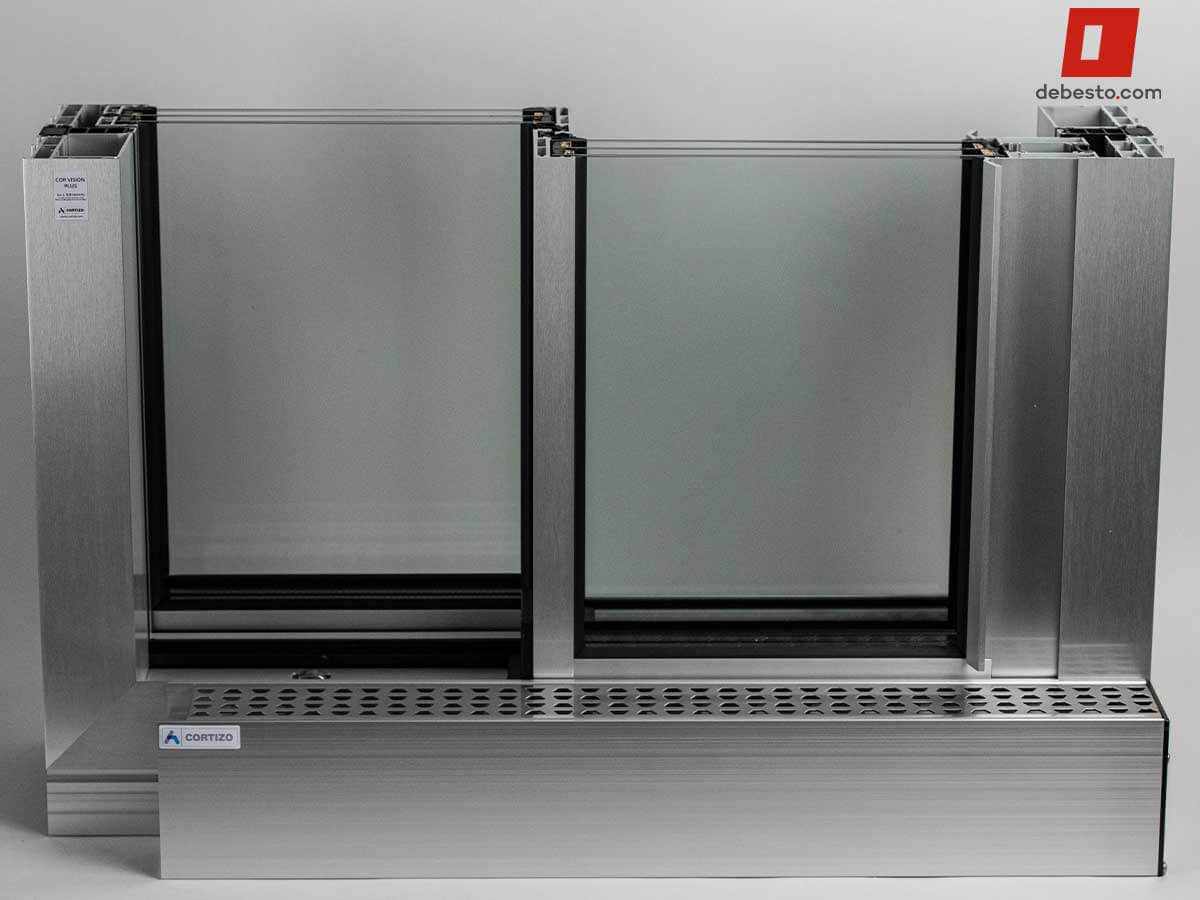 Cortizo Cor-Vision PLUS front view of sliding door sample