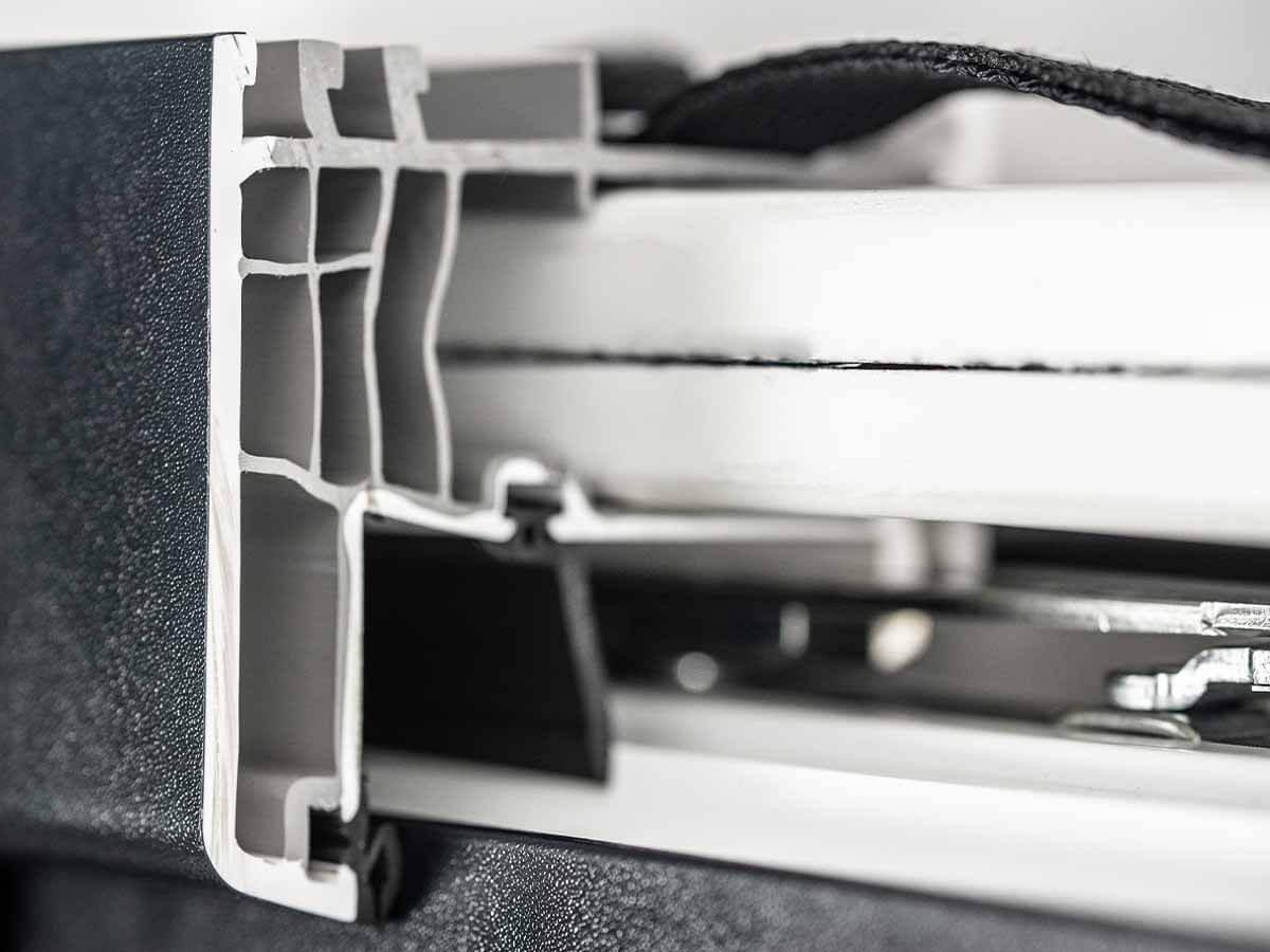 Gealan 9000 PVC Window System Educational Window