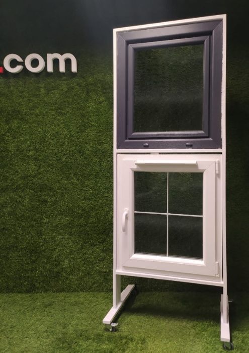 Movable Display Frame for 2 windows OUTLET